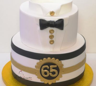 tort biały garnitur ze złotymi dodatkami